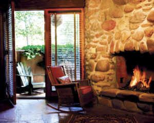 El Portal's Grand Canyon Suite's Fireplace and Pet Friendly private Patio