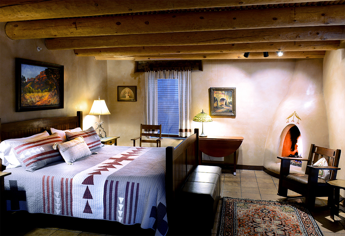 El Portal Sedona Hotel - Sedona Accommodations - The Arts & Crafts Room
